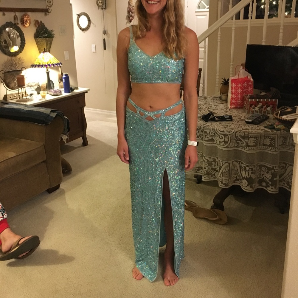 Beautiful 2 Piece Gown